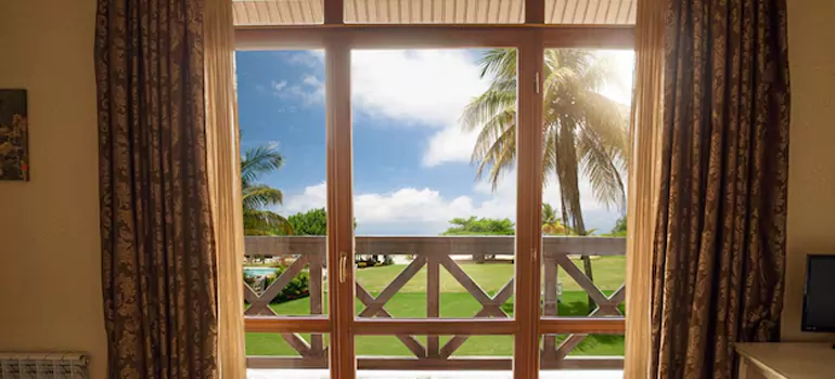 Residential Garden Window Enclosure Repair in Cooper City, FL