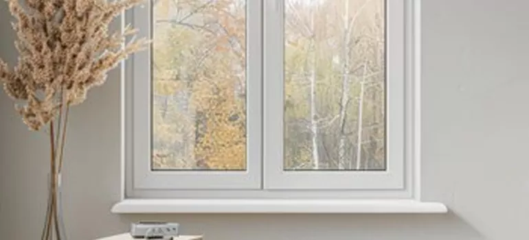 Vinyl Window Stool in Cooper City, FL